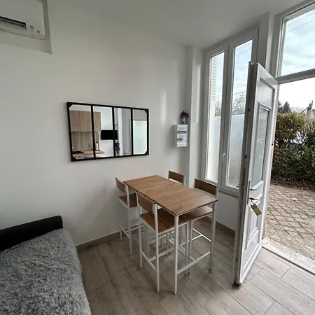 L Ecluse Apartment